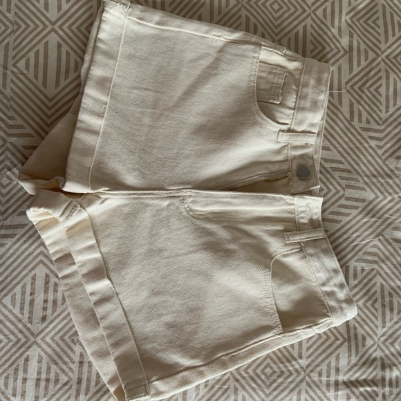 Mom Fit Shorts - Picture 1 of 2